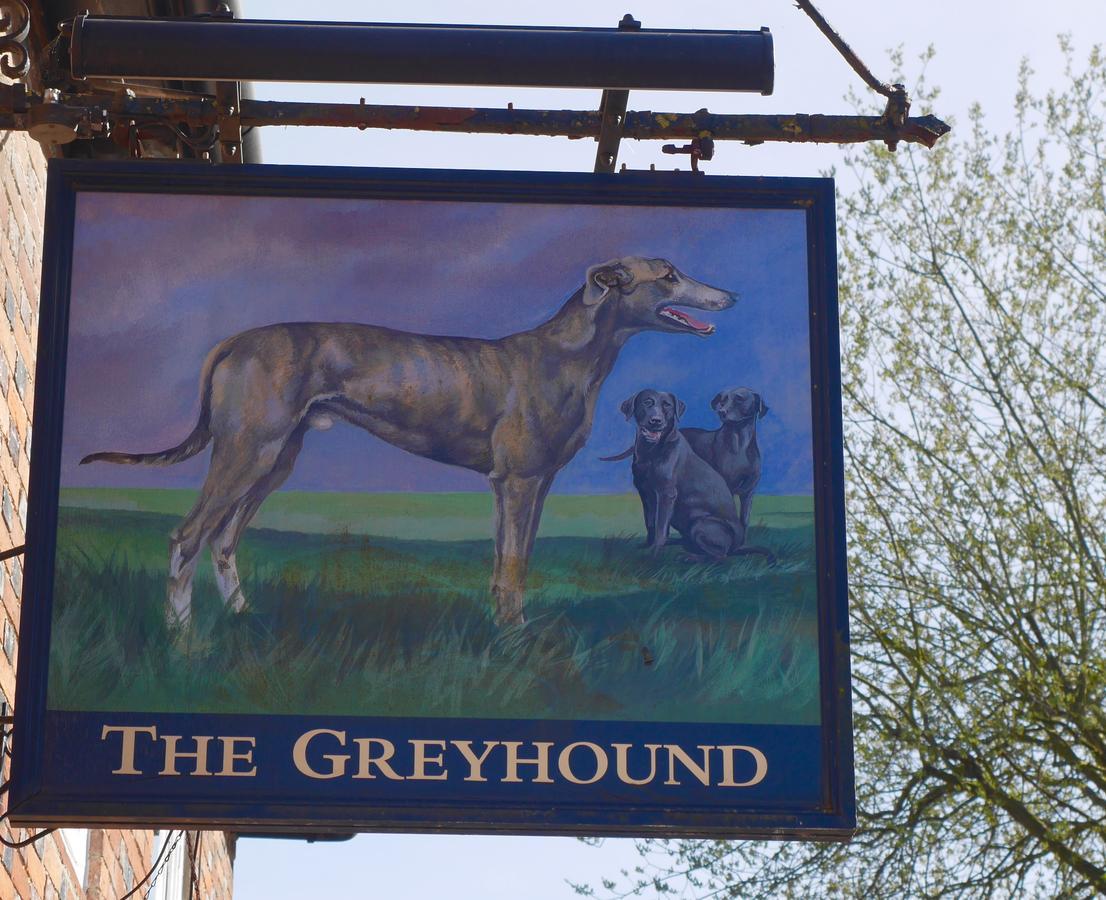 The Greyhound Inn Wantage Exterior foto